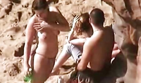Trắng GÁI yêu sex nhật xnxx một người đẹp và chậm chạp, da đen, 1 Phần
