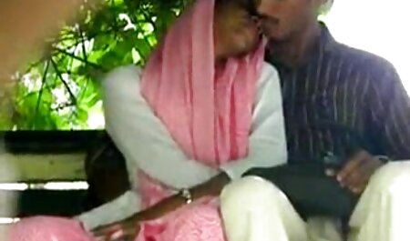 2 teengirls video sex nhật bản và một người đàn ông ba